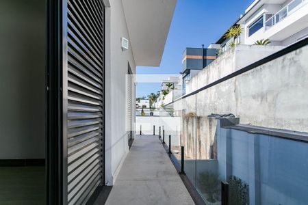 Casa de condomínio para alugar com 288m², 3 quartos e 4 vagasSacada Suítes 2 e 3
