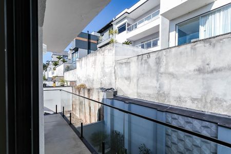 Casa de condomínio para alugar com 288m², 3 quartos e 4 vagasQuarto 3 - Vista