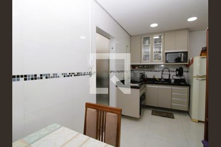 Casa de condomínio à venda com 102m², 3 quartos e 2 vagasCozinha