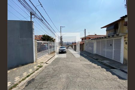 Casa de condomínio à venda com 102m², 3 quartos e 2 vagas Casa de condomínio à venda com 102m², 3 quartos e 2 vagasVista da Rua
