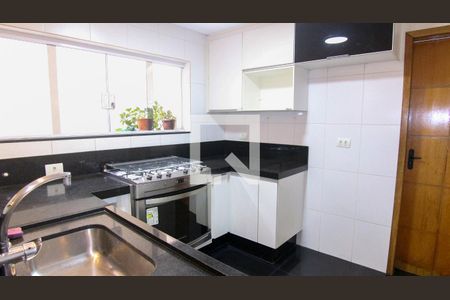 Casa à venda com 278m², 5 quartos e 1 vagaCozinha 2