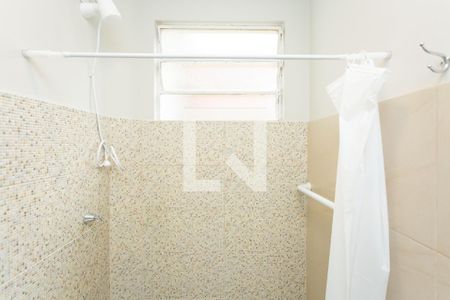 Banheiro de apartamento à venda com 1 quarto, 29m² em Moinhos de Vento, Porto Alegre