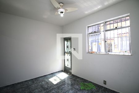 Sala de casa para alugar com 2 quartos, 62m² em Olaria, Rio de Janeiro