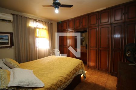 Casa à venda com 420m², 3 quartos e 2 vagasQuarto 3 - Suíte