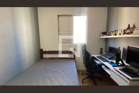 Apartamento à venda com 110m², 4 quartos e 3 vagasQuarto 2