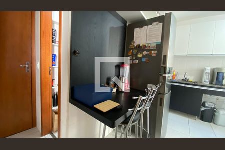 Cozinha de apartamento à venda com 4 quartos, 110m² em Buritis, Belo Horizonte