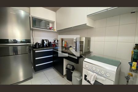 Cozinha de apartamento à venda com 4 quartos, 110m² em Buritis, Belo Horizonte