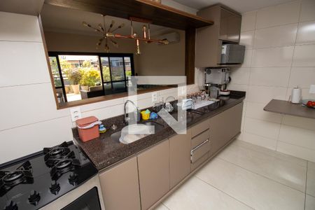 Apartamento à venda com 220m², 2 quartos e 3 vagasCozinha