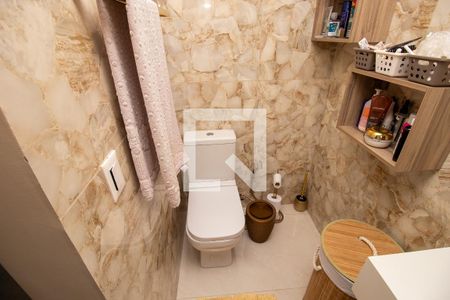 Apartamento à venda com 220m², 2 quartos e 3 vagasBanheiro quarto 1