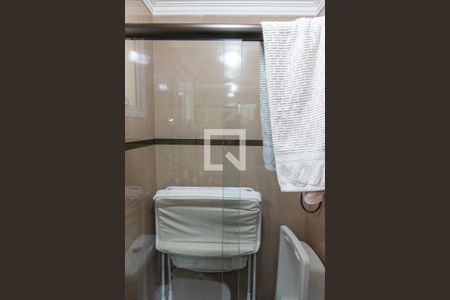 Apartamento à venda com 75m², 2 quartos e 2 vagasBanheiro da suíte