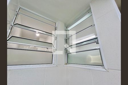 Apartamento para alugar com 75m², 2 quartos e 1 vagaÁrea serviço