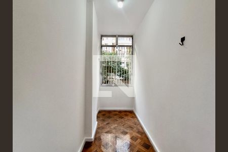 Apartamento para alugar com 75m², 2 quartos e 1 vagaSala