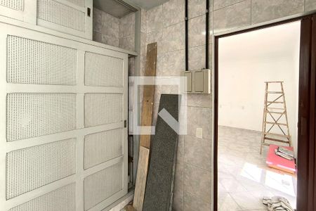 Casa à venda com 180m², 5 quartos e 1 vagaSuíte 2