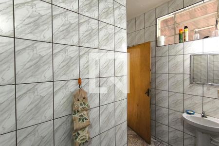 Casa à venda com 180m², 5 quartos e 1 vagaBanheiro 3