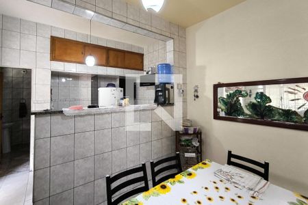 Casa à venda com 180m², 5 quartos e 1 vagaCopa e Cozinha