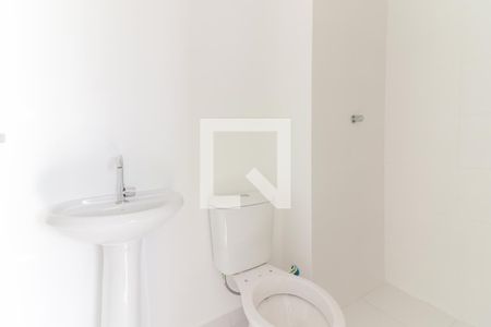 Banheiro de apartamento para alugar com 2 quartos, 32m² em Jardim Celeste, São Paulo