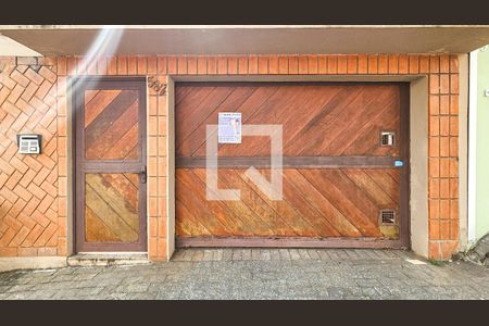 Casa à venda com 250m², 4 quartos e 3 vagasFachada da Casa