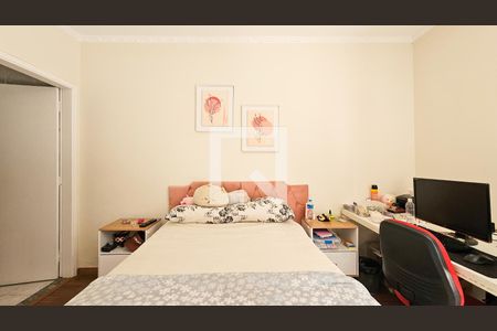 Casa à venda com 250m², 4 quartos e 3 vagasSuite