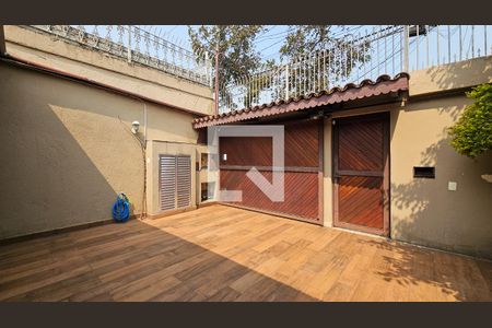 Casa à venda com 250m², 4 quartos e 3 vagasQuintal