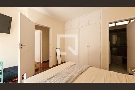 Casa à venda com 250m², 4 quartos e 3 vagasSuite