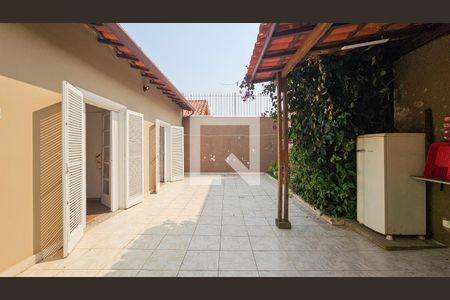 Casa à venda com 250m², 4 quartos e 3 vagasQuintal