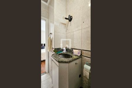 Casa à venda com 250m², 4 quartos e 3 vagasBanheiro da Suite