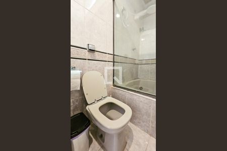 Casa à venda com 250m², 4 quartos e 3 vagasBanheiro da Suite