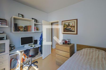 Quarto 1 de apartamento para alugar com 3 quartos, 110m² em Santo Antônio, Belo Horizonte