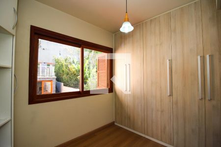 Casa de condomínio à venda com 220m², 3 quartos e 2 vagasQuarto 2