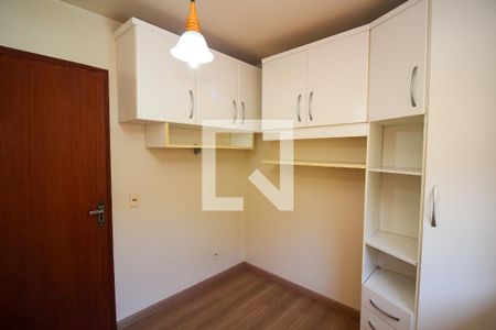 Casa de condomínio à venda com 220m², 3 quartos e 2 vagasQuarto 2