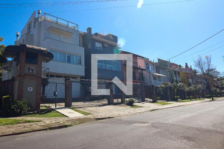 Casa de condomínio à venda com 220m², 3 quartos e 2 vagasFachada do condomínio