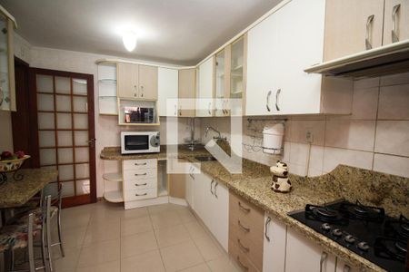 Casa de condomínio à venda com 220m², 3 quartos e 2 vagasCozinha