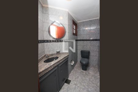 Casa de condomínio à venda com 220m², 3 quartos e 2 vagasLavabo