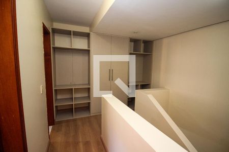 Casa de condomínio à venda com 220m², 3 quartos e 2 vagasCloset do quarto 2