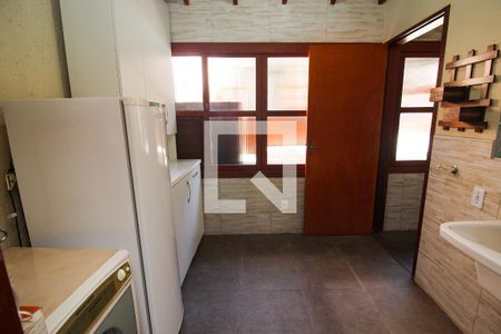 Casa de condomínio à venda com 220m², 3 quartos e 2 vagasÁrea de Serviço