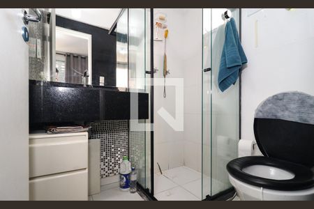 Apartamento à venda com 67m², 3 quartos e 2 vagasBanheiro da Suíte