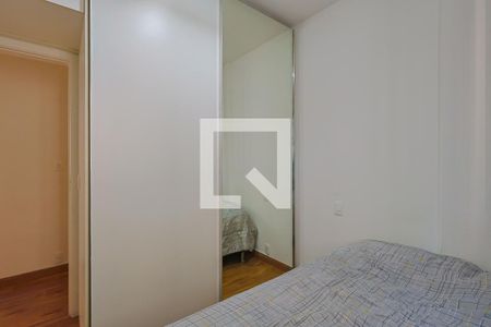 Apartamento à venda com 143m², 4 quartos e 2 vagasQuarto 2