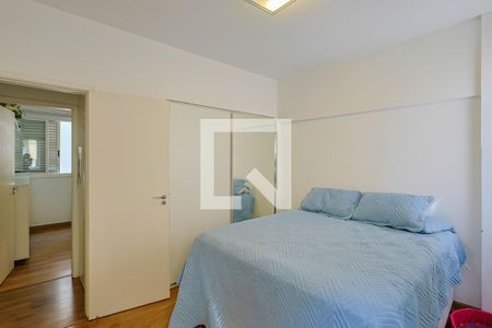 Apartamento à venda com 143m², 4 quartos e 2 vagasQuarto 4