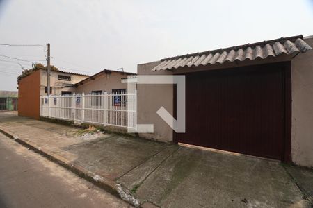 Casa à venda com 156m², 2 quartos e 4 vagasFachada