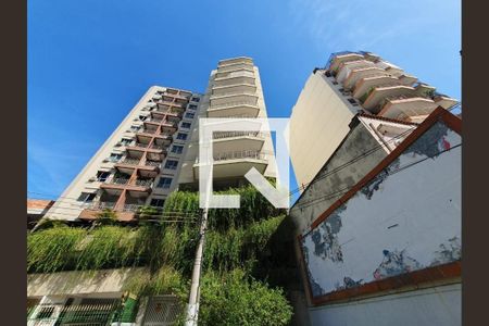Apartamento para alugar com 81m², 2 quartos e 1 vagaFachada