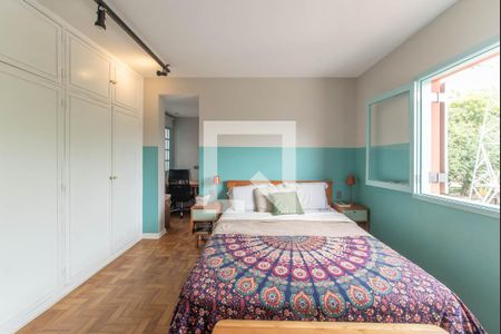 Casa à venda com 147m², 3 quartos e 2 vagasSuíte