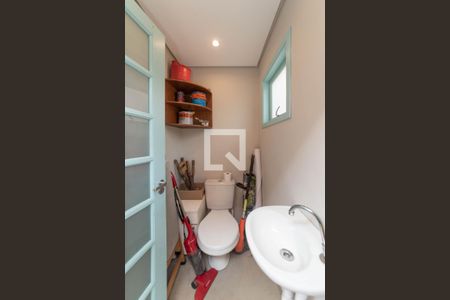 Casa à venda com 147m², 3 quartos e 2 vagasÁrea de Serviço - Banheiro