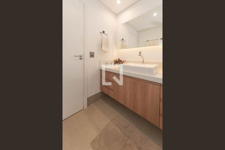 Casa à venda com 147m², 3 quartos e 2 vagasBanheiro da Suíte