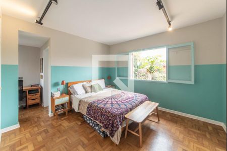 Casa à venda com 147m², 3 quartos e 2 vagasSuíte