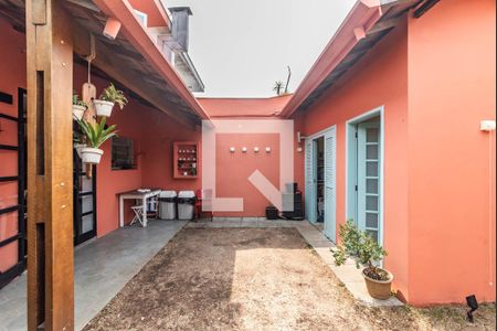 Casa à venda com 147m², 3 quartos e 2 vagasQuintal