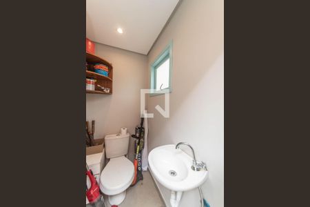 Casa à venda com 147m², 3 quartos e 2 vagasÁrea de Serviço - Banheiro