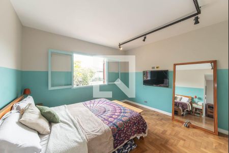 Casa à venda com 147m², 3 quartos e 2 vagasSuíte