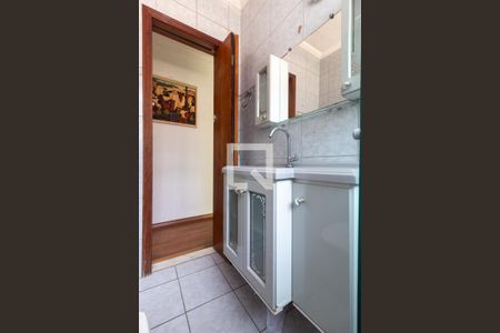 Casa à venda com 176m², 2 quartos e 1 vagaBanheiro Social 