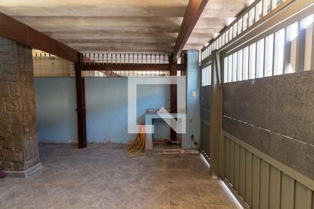 Casa à venda com 176m², 2 quartos e 1 vagaGaragem 