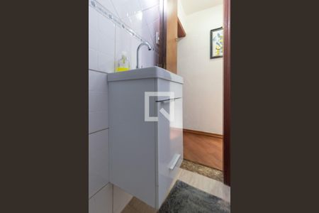 Casa à venda com 176m², 2 quartos e 1 vagaLavabo